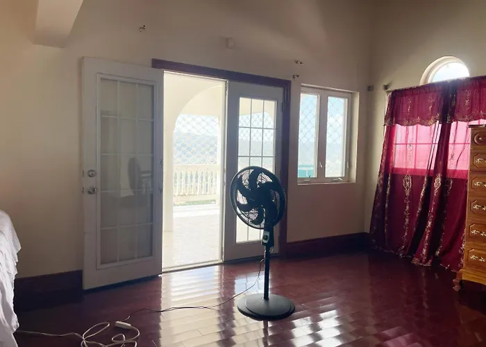 Guest house Skyline Penthouse Golden View *